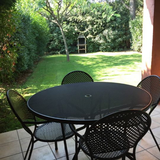 https://www.respelido.com/wp-content/uploads/2016/09/location-vacances-villa-nice-jardin-540x540.jpeg